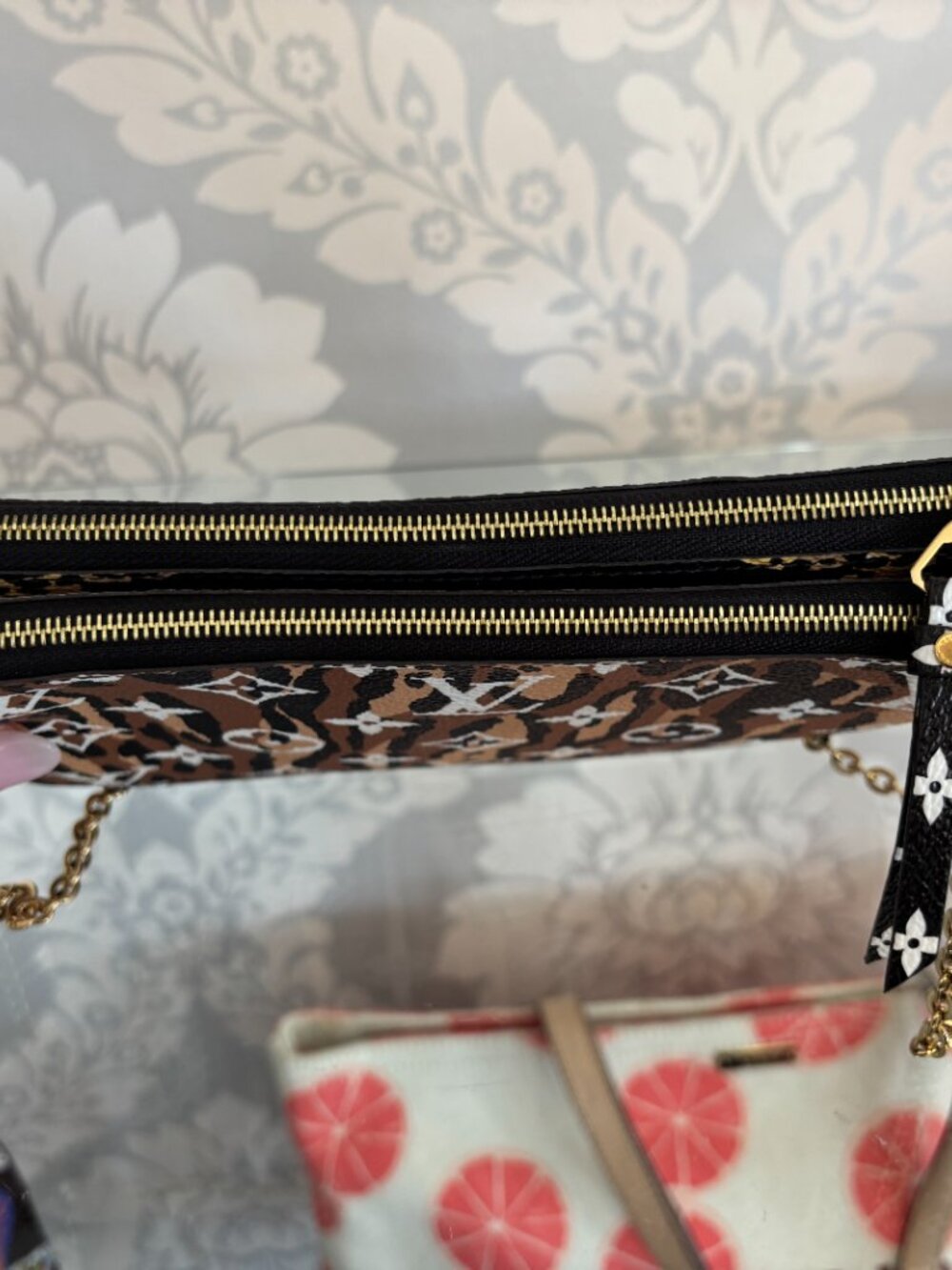 Louis Vuitton Monogram Giant Jungle Pochette Double Zip Black - Picture 6 of 9